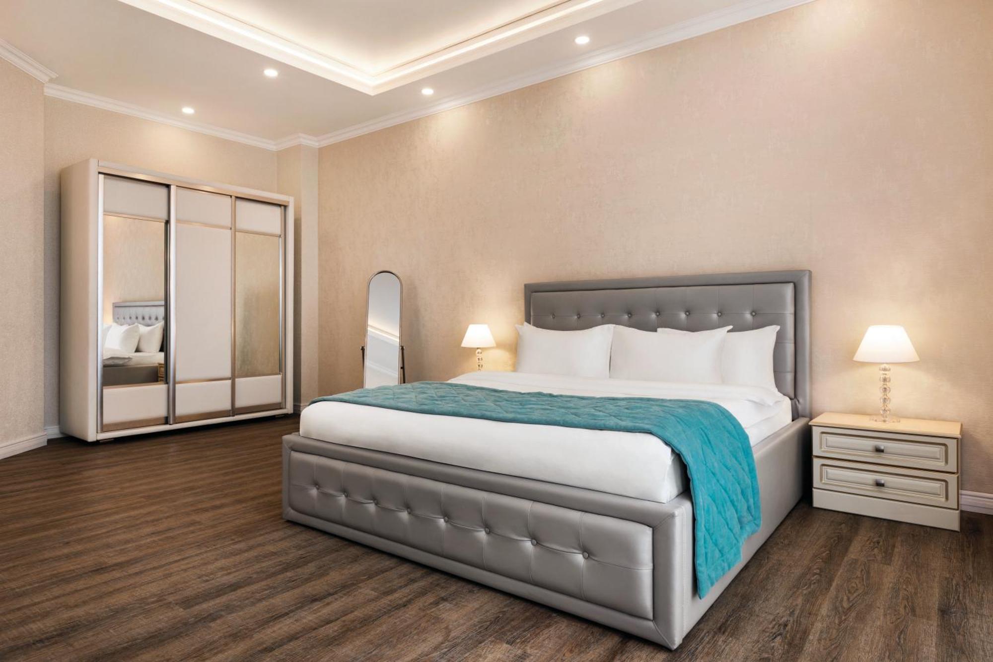 Ramada By Wyndham Shymkent 호텔 외부 사진